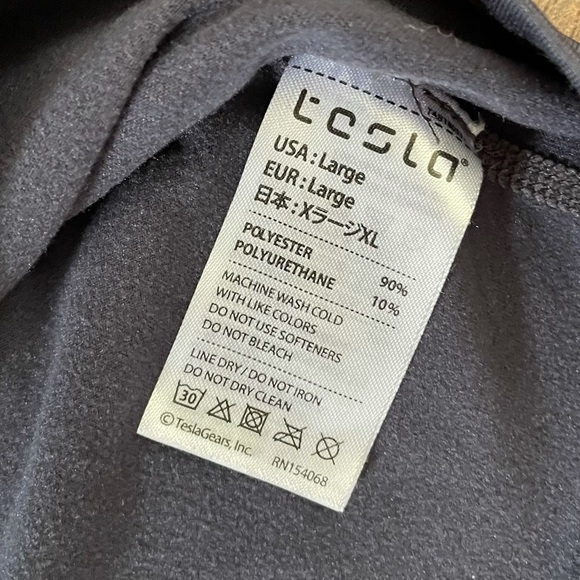 Men’s long sleeve gray Tesla brand shirt sz large (cut smaller) - Picture 4 of 5